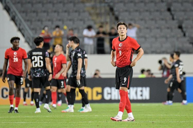 中国香港后卫余炜廉加盟梅州客家，曾在无锡吴钩效力过半年